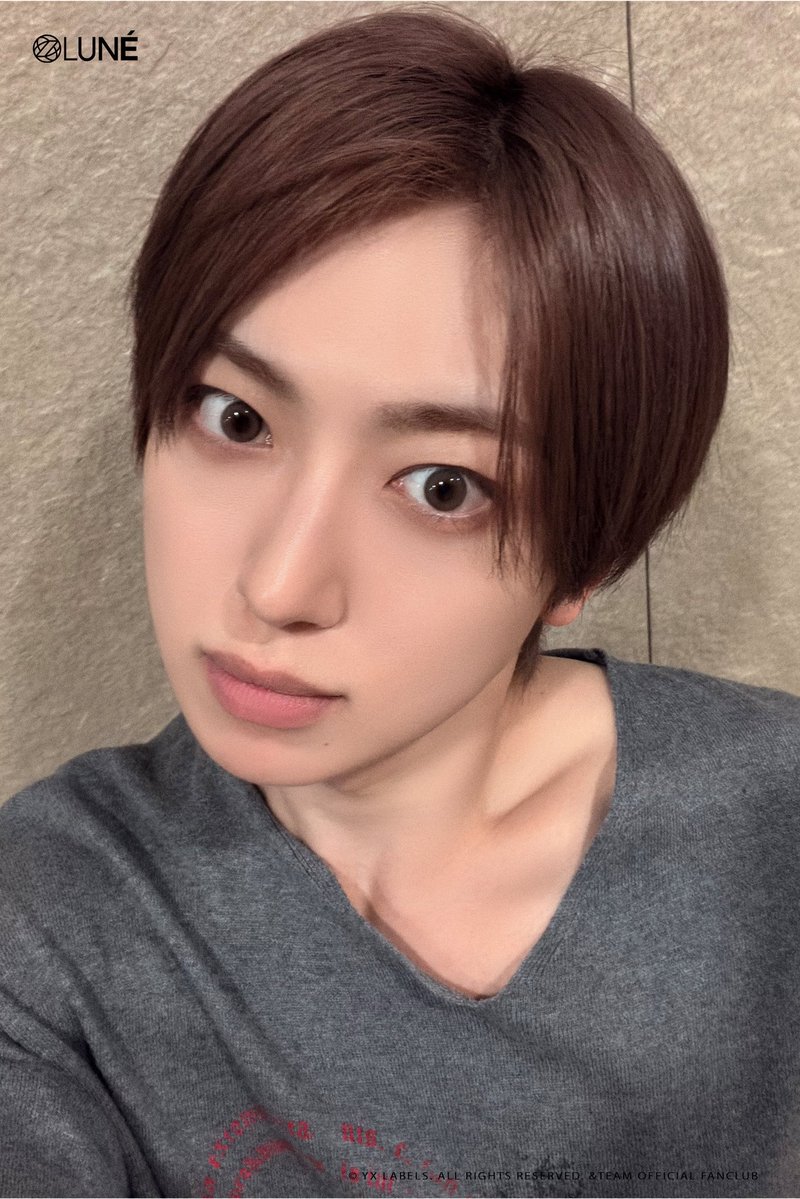 andTEAMluneGBL's tweet image. 🌐 [MEDIA] 260411

&amp;amp;TEAM FUMA for KR 1st Mini Album 'Back to Life' Selfies. 

#andTEAM #FUMA #앤팀 
@andTEAM_members