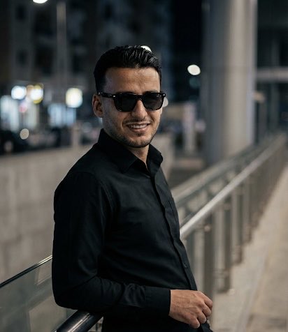 اربع صور بدون سبب