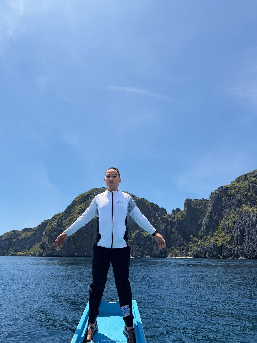 sok han tweet media