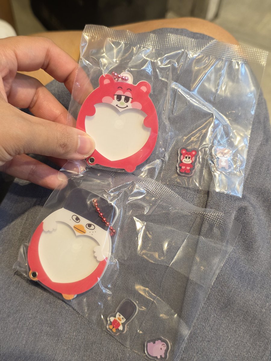 qtwonbinextras's tweet photo. WTS LFB Pls help rt

RIIZE Shaka Shaka Acrylic Charm

♡ Shotaro (2)
♡ Php 250

#riize #shotaro #sohee #riizecharms #ph https://t.co/vXIEBNxIZc