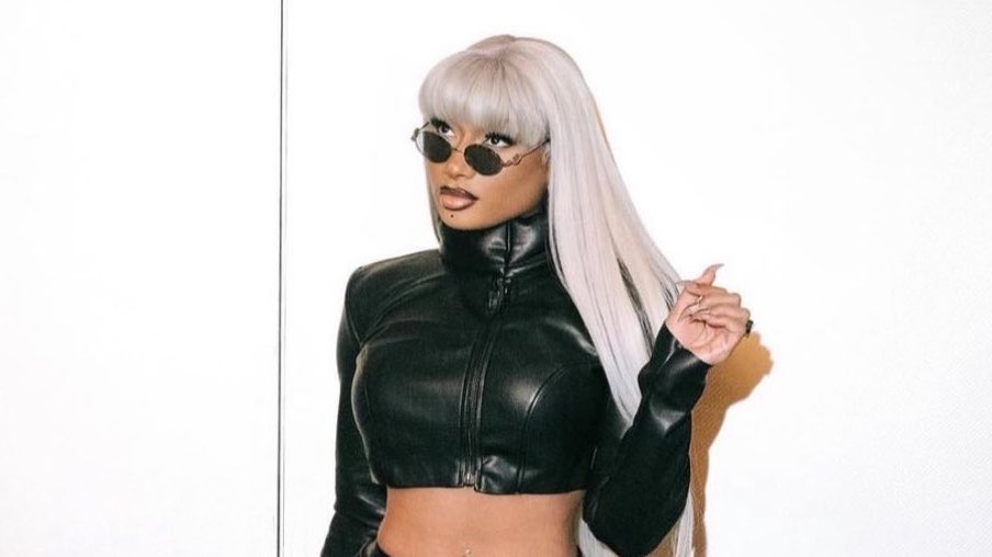 angela ☆ tweet media