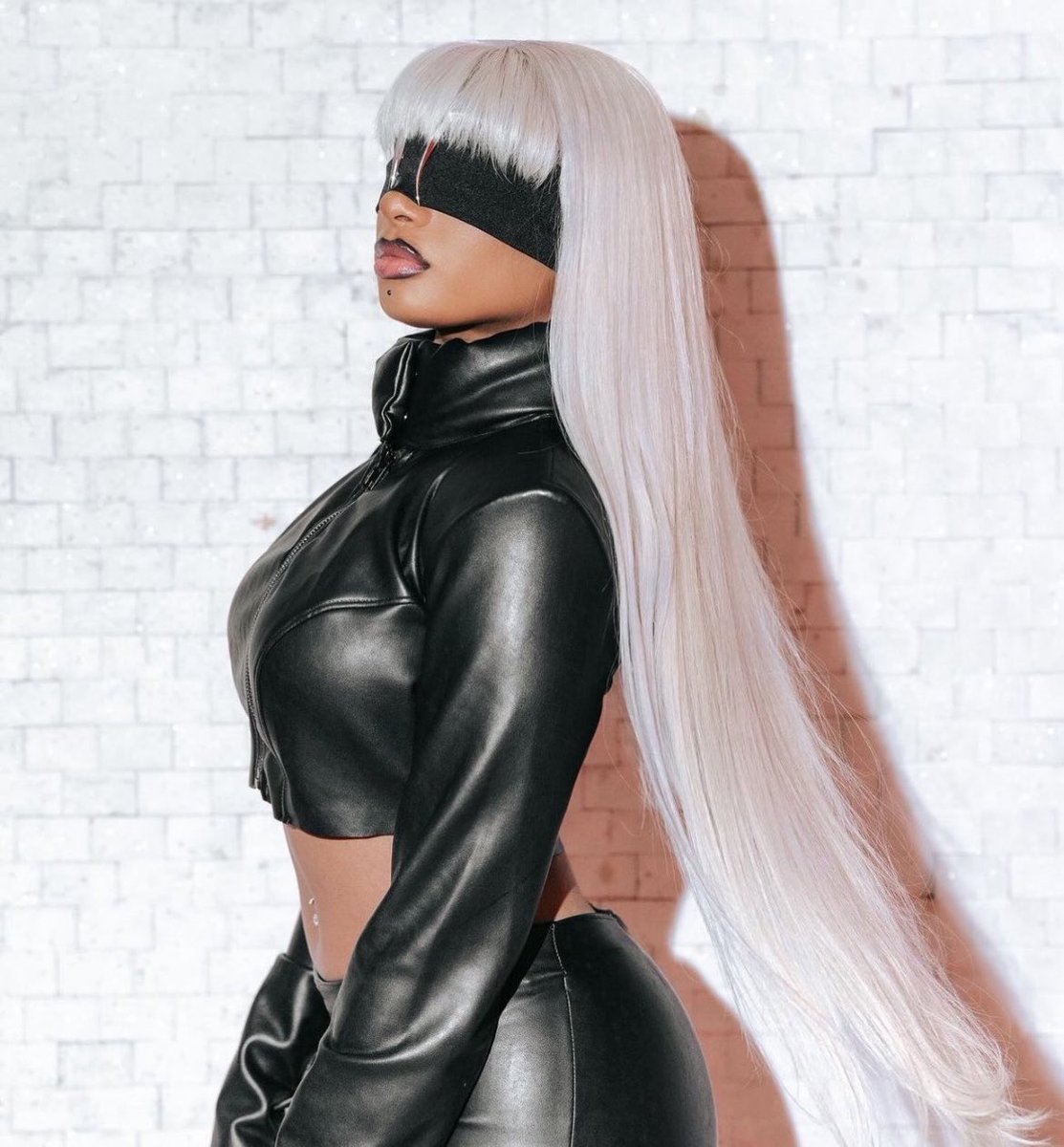 angela ☆ tweet media