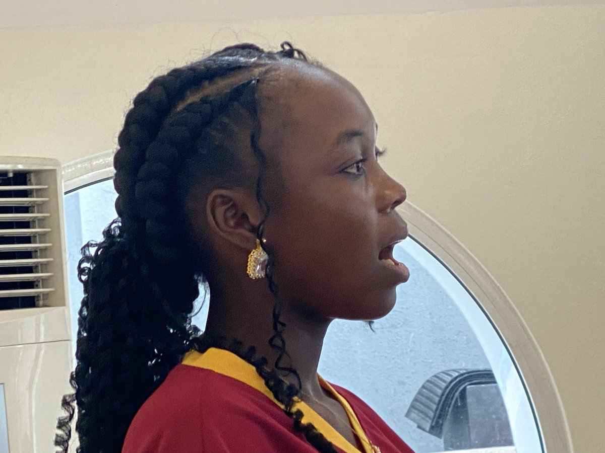 naijama's tweet image. Grace Dauda one of our #ChibokGirls and a survivor of the 2014 abduction speaks movingly to the meeting, expressing how it makes her feel that
#BBOG Lagos continues to stand for them even though participants “are not from our side”.