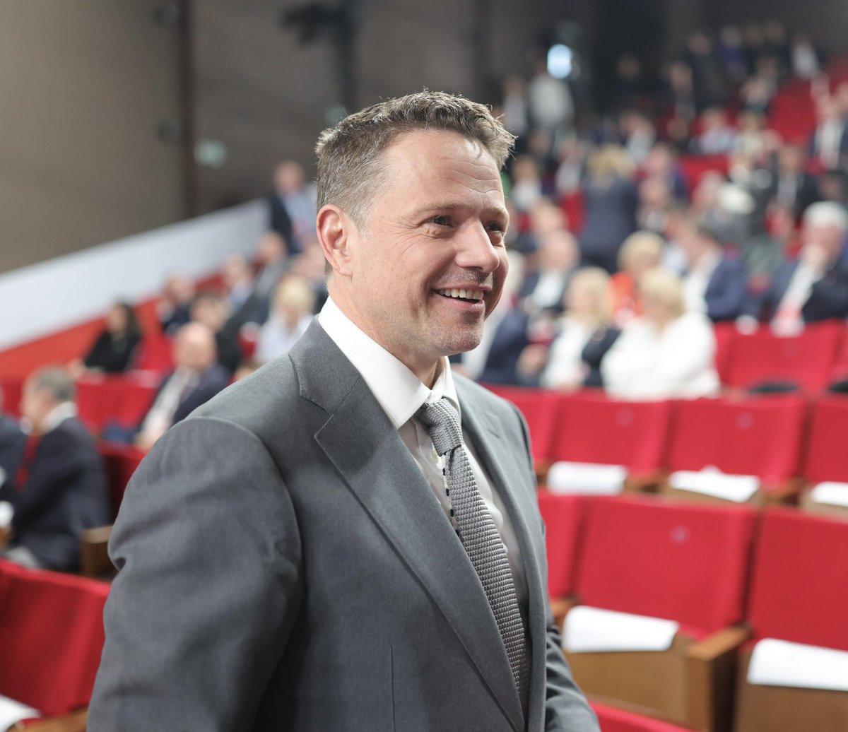 Rafał Trzaskowski tweet media