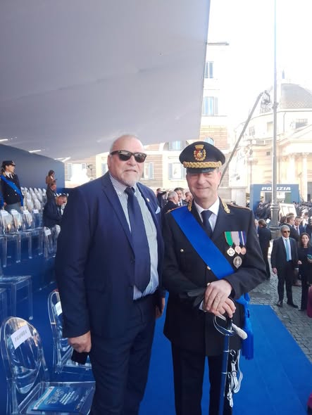 MarcoADoria1's tweet photo. 174 Anniversario della Fondazione della Polizia di Stato Roma 10 Aprile 2026 Piazza del Popolo Roma in compagnia del Comandante della Polizia Provinciale Dott. Marco Cardilli. https://t.co/n2WHZfVZdn