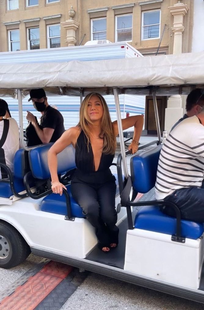 Jennifer Aniston tweet media