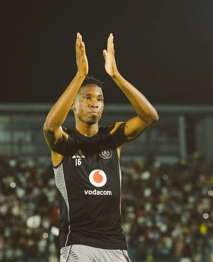 ThalenteMbatha tweet media