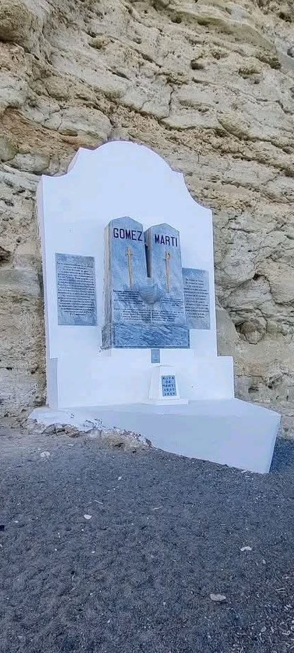 JuannCarlosGG's tweet photo. El 11 de abril de 1895, José Martí; el Generalísimo Máximo Gómez, y otros patriotas desembarcaron en Playita de Cajobabo, Guantánamo, para incorporarse a la Guerra Necesaria. Una "playa de piedras" y "Dicha grande". 
#MonumentoNacional 🇨🇺
#CubaViveEnSuHistoria https://t.co/eMvyvPd02I