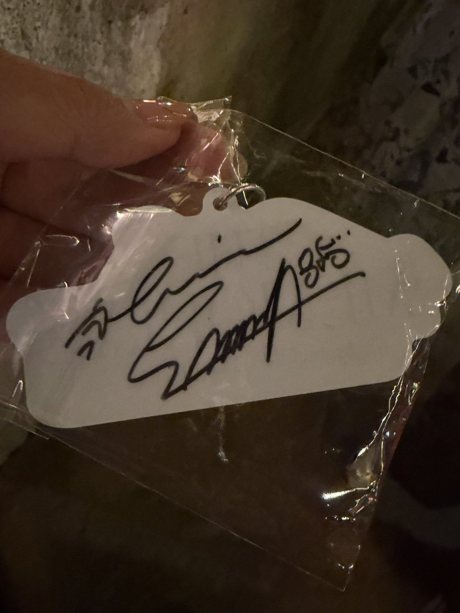 まろまろん tweet media