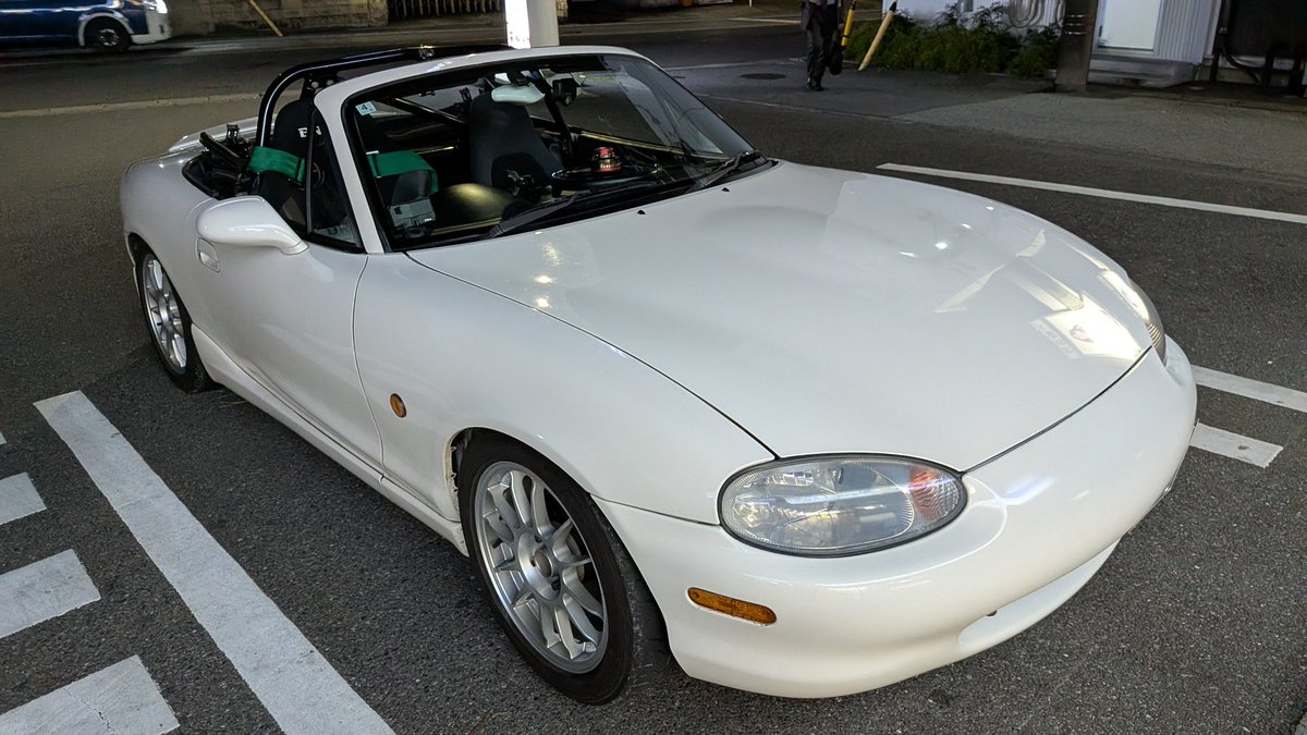 mitsuba yahos tweet media