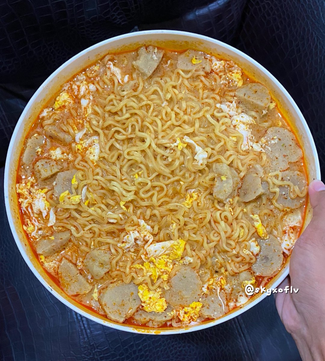 its me🦋 tweet media