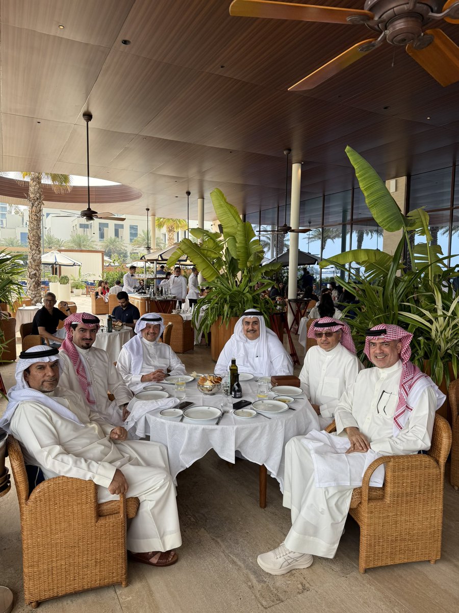 naif63_2's tweet photo. اليوم مع نخبة من الأصدقاء الغالين، احتفاءً بزيارة شقيقي سلمان إلى #مملكة_البحرين.

بفضل الله ثم بحكمة قيادتها .عودة كافة المناشط في البحرين إلى طبيعتها، وفي مقدمتها السياحية 🇧🇭🫶🇸🇦 https://t.co/TCu4v9TsQq