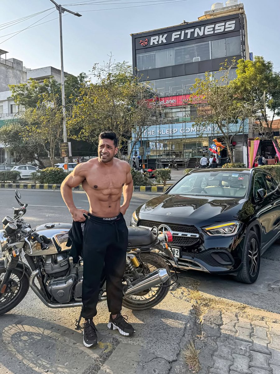 Saanvi🌺 tweet media