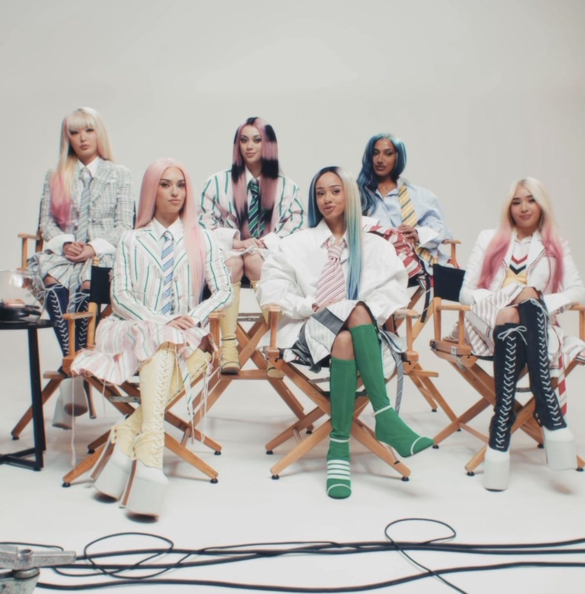 franc COMMS OPEN tweet media