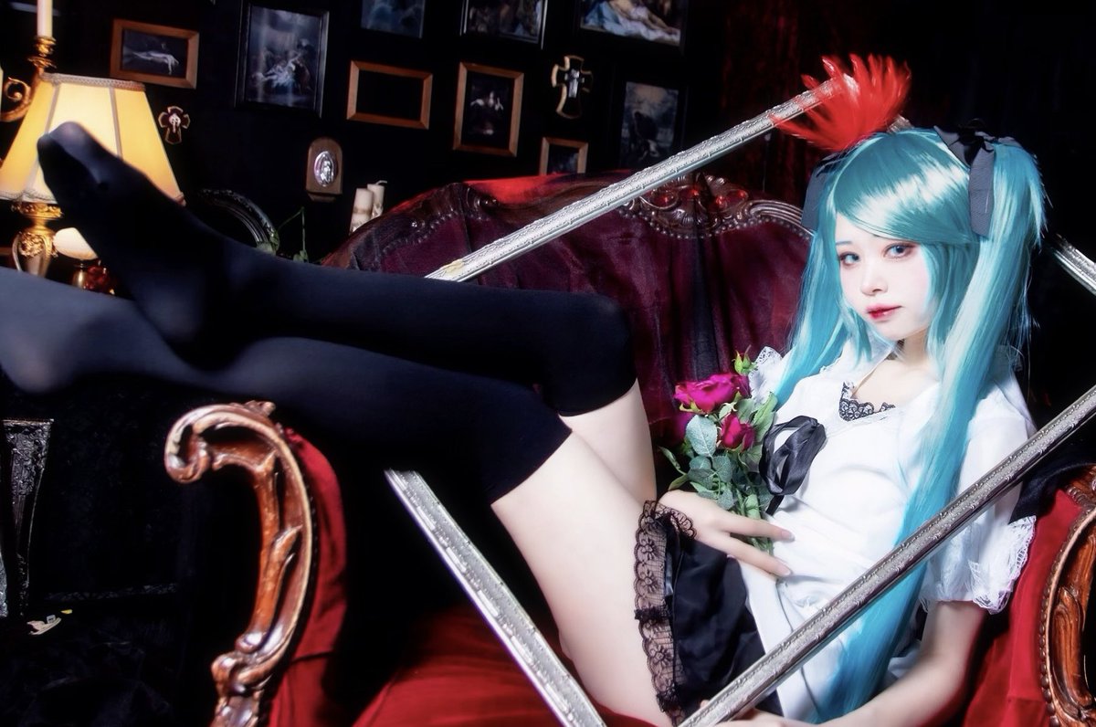 pyonpyon_1102's tweet photo. 【Cosplay】

👑💚初音ミク/ワールドイズマイン💚👑

            世界でいちばんおひめさま
            そういう扱い   心得てよね

 #コスプレ  #Cosplay 
 #ハコアム大阪 https://t.co/EkvQbvZvoe