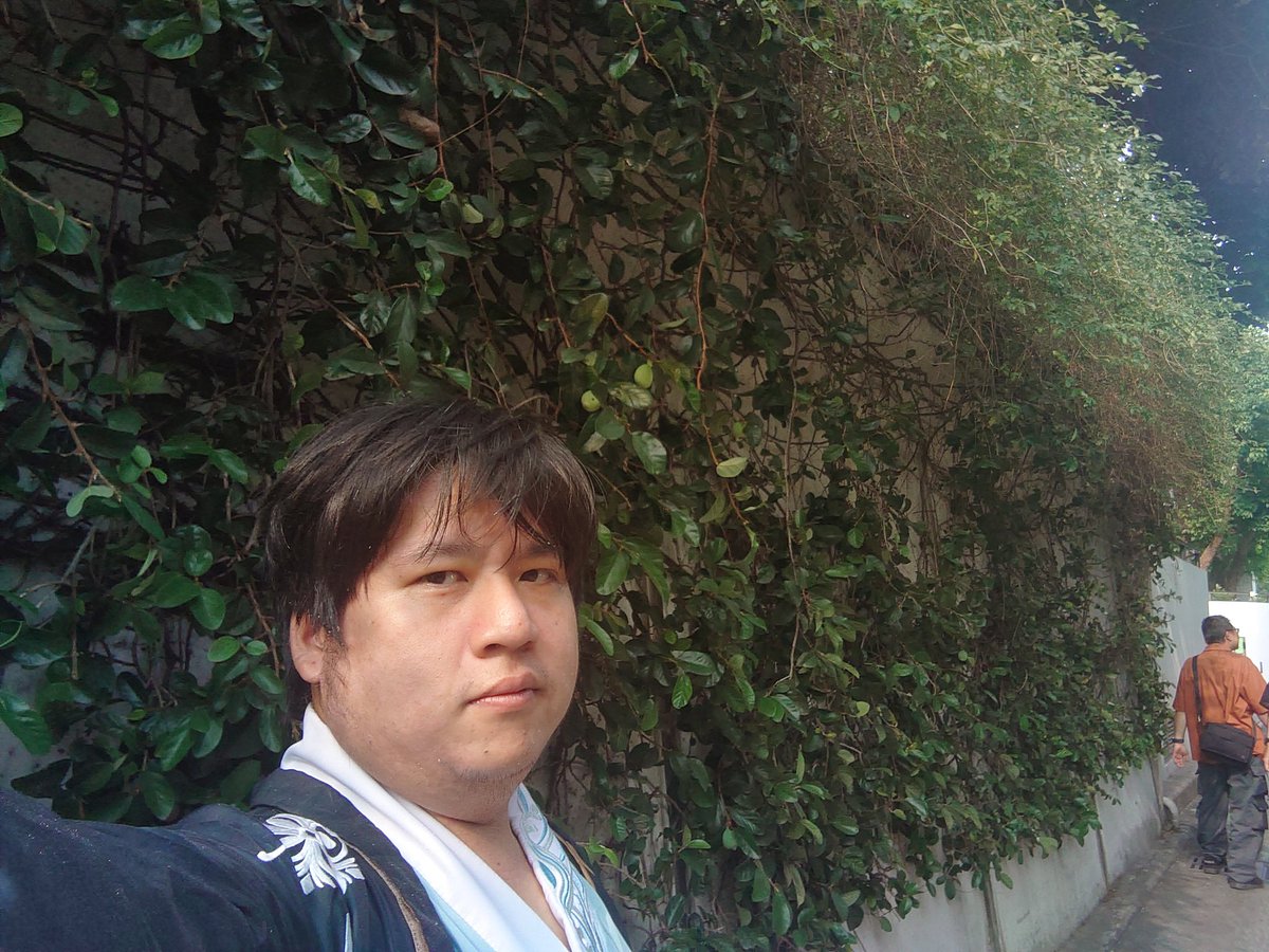 c363257's tweet photo. 真的是能這樣走出門玩的 一整天就穿著漢服……但31度溫度真的沒有很友善
然後我發現我好像真的能看出有瘦了……居然是差到12公斤才勉強看出來（望 https://t.co/SIdZ7hrrsg