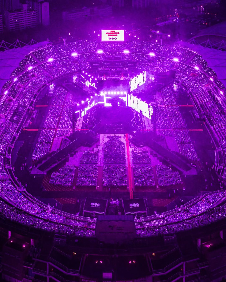 Arab_Armys_Vote's tweet image. PROUD OF BTS 
KINGS ARE BACK 
WE LOVE YOU BTS 
WE PURPLE YOU BTS 
THANK YOU BTS 
#BTS_ARİRANG_Goyang_D2