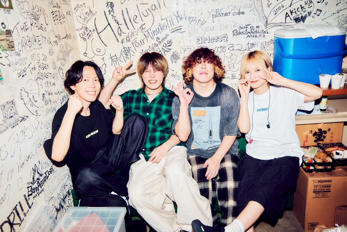 KANA-BOON tweet media