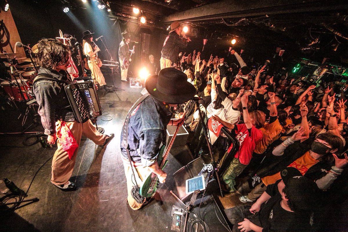 "LF" TheCherryCoke$ "龍鰭" tweet media