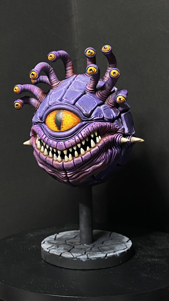 gomax20141's tweet image. はーい
ビホルダー完成です！
#miniaturepainting 
#hotgoblin 
#dnd 
いかにも、な造形が素晴らしいミニチュアです
メリハリの効いた配色にして
ビホルダーの持つ怖さ、強さ、不気味さ、そして少しの可愛さ？を表現してみました🌷
すごく塗りやすい、いいモデルです🎨