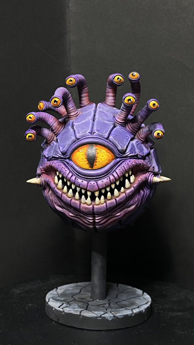gomax20141's tweet image. はーい
ビホルダー完成です！
#miniaturepainting 
#hotgoblin 
#dnd 
いかにも、な造形が素晴らしいミニチュアです
メリハリの効いた配色にして
ビホルダーの持つ怖さ、強さ、不気味さ、そして少しの可愛さ？を表現してみました🌷
すごく塗りやすい、いいモデルです🎨