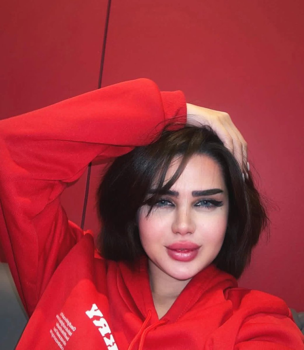 البلوكر (زينب الخفاجي ) ووالدتها الرفيقه (مأرب محمد ) كانتا تعملان في هيئة الحش..د الشعبي (((((مقدس ))))) وبراتب مليون ونصف شهريا ....&amp;&amp;
مجندات الإطار...