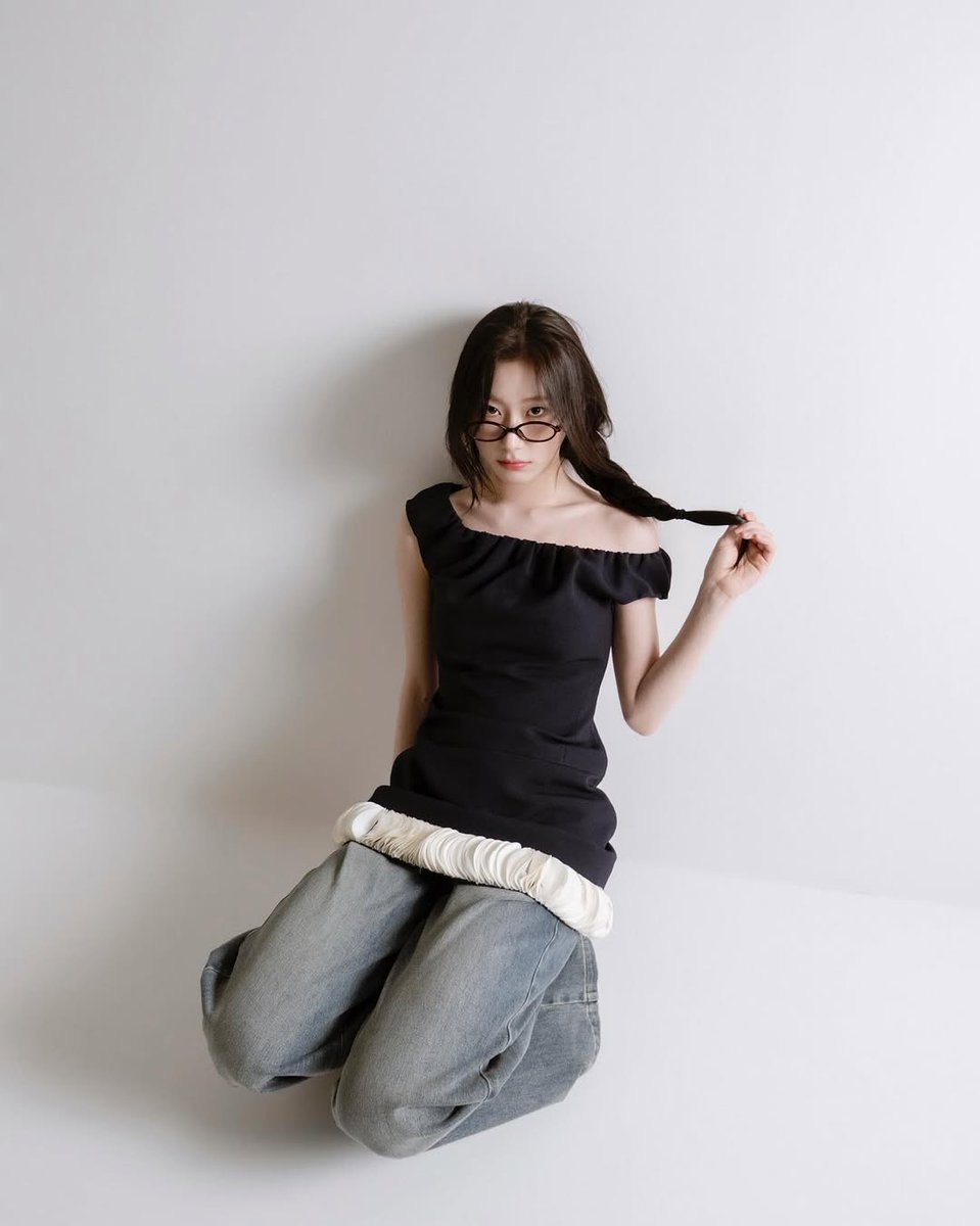 chaeryeong pics tweet media