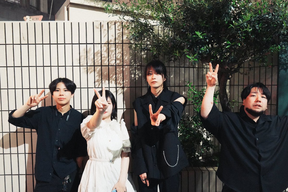 MGML_official's tweet photo. 2026年4月11日(土)

I r i s ? pre. Concept Live
？目録 - ハテナモクロク - vol.2
代々木labo

感謝感謝感謝‼️シャンカシャンカシャンカ‼️

本日のセトリ
OPSE - サイレン
McGuffin
SE - 雨天、それをも受容できたなら
雨天決行
Poetry - have a good life
秕
望夏
Poetry - 追憶
餞
水底 https://t.co/jvwSqlPi3B