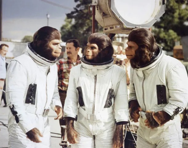Los astronautas perdieron la oportunidad de bajarse así disfrazados 🤣🤣 #artemis #nasa #astronautas