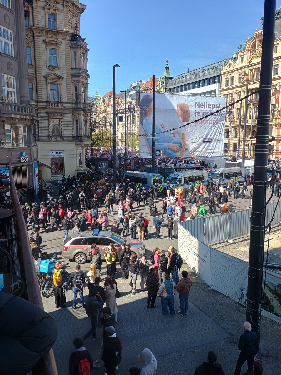 (a)sociální pracovnice 🐀☀️🇵🇸 tweet media
