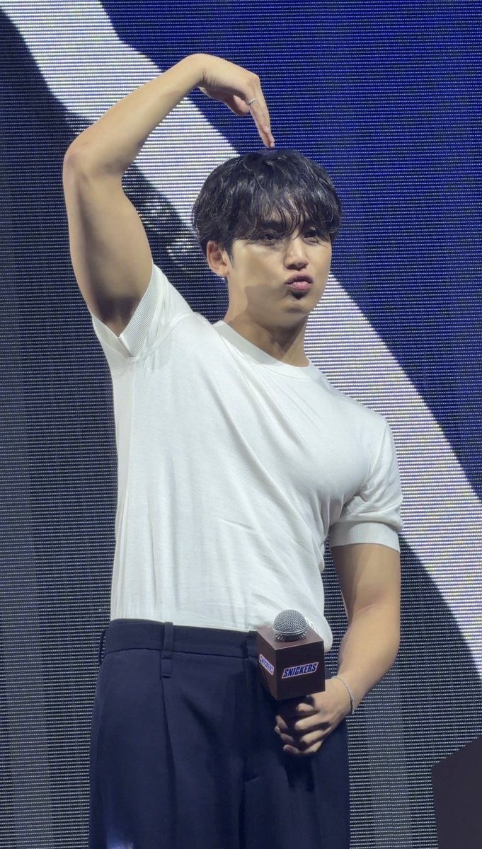 Jhan Choi🍒🦋 tweet media