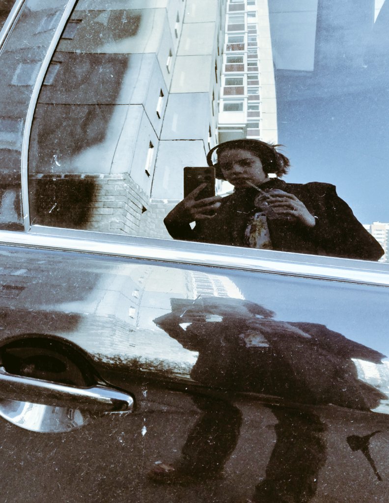 мультяшная рыбка tweet media