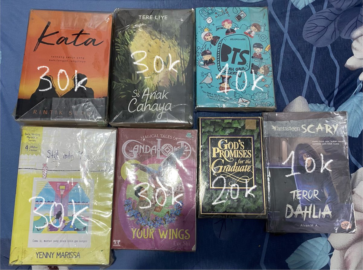declutterl1ne's tweet photo. wts jual murah preloved novel indo still into you tere liye yenny marissa kata rintik sedu si anak cahaya gandaloka bts jual murah menuhin kost yang mau bisa langsung dm aja yah https://t.co/l2goSo0kdm