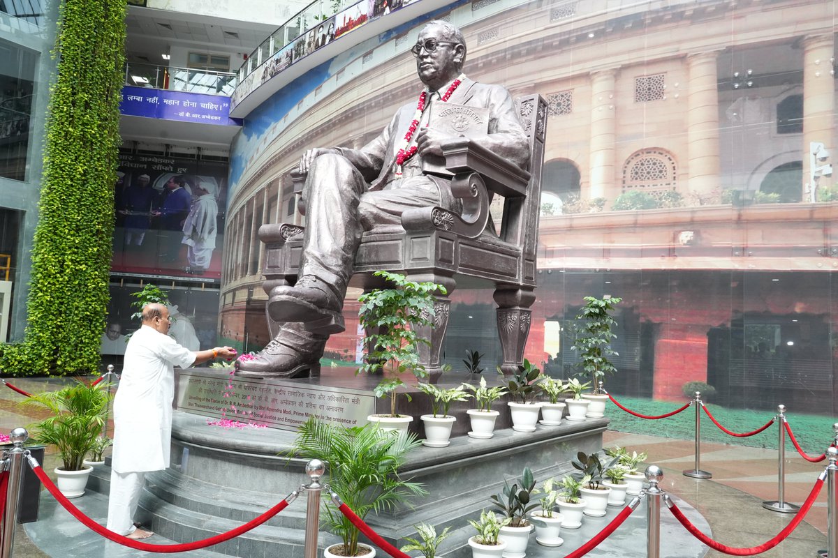 Daf_mosje's tweet photo. Dr. Ambedkar Foundation organised a Commemorative Programme on the 200th Birth Anniversary of Mahatma Jyotiba Phule at BHIM Hall, DAIC today.

The programme was held under the Chief Guestship of Dr. Virendra Kumar, HMSJE &amp; Chairman, DAF. https://t.co/5mGEdxdDhd