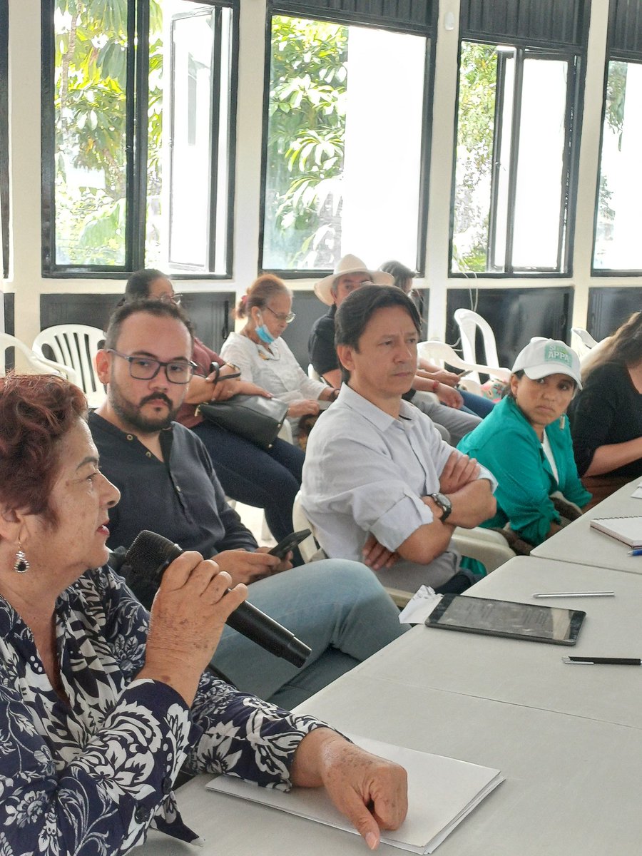 grisales_jp's tweet photo. Segunda mesa interinstitucional en defensa de la vida y el agua. Con la participación de la viceministra de @MinAmbienteCo Edith Bastidas, el vicepresidente de la  @AgenciaMineria  Carlos Ortega @MinAgricultura @ANLA_Col  @DefensoriaCol y los comités ambientales del Tolima. https://t.co/r0OgwlrziT