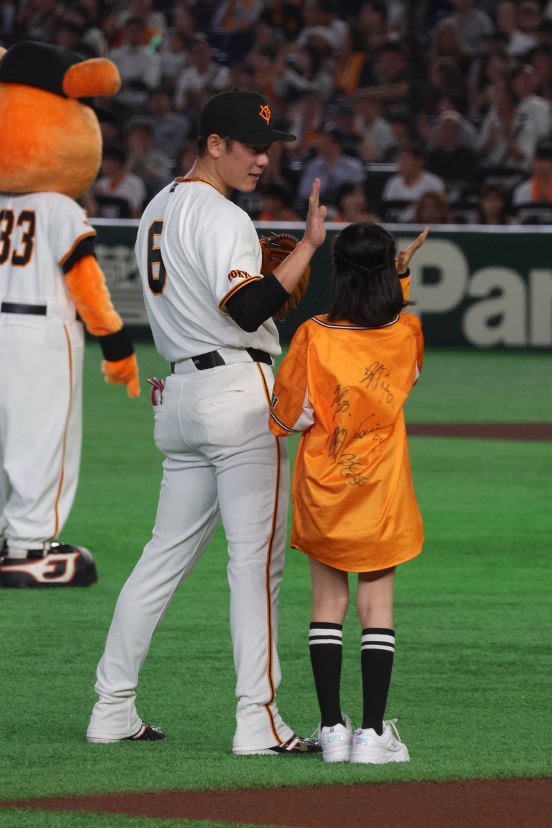 ななコロ tweet media