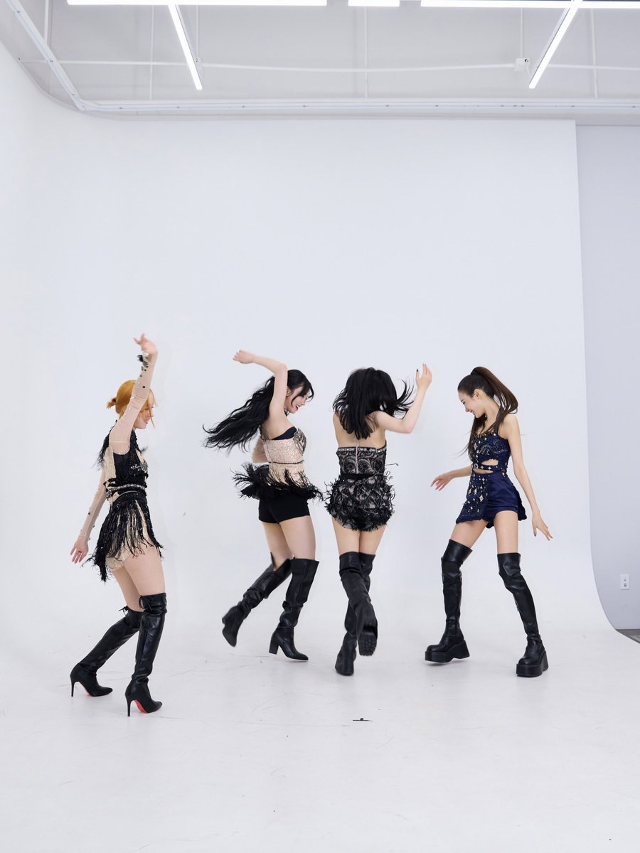 윈터얼트 tweet media