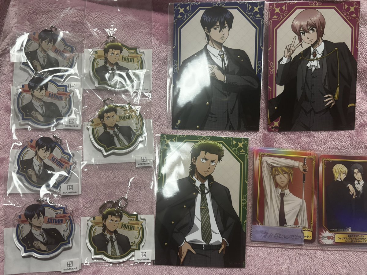 澪Øグッズ整理中 tweet media