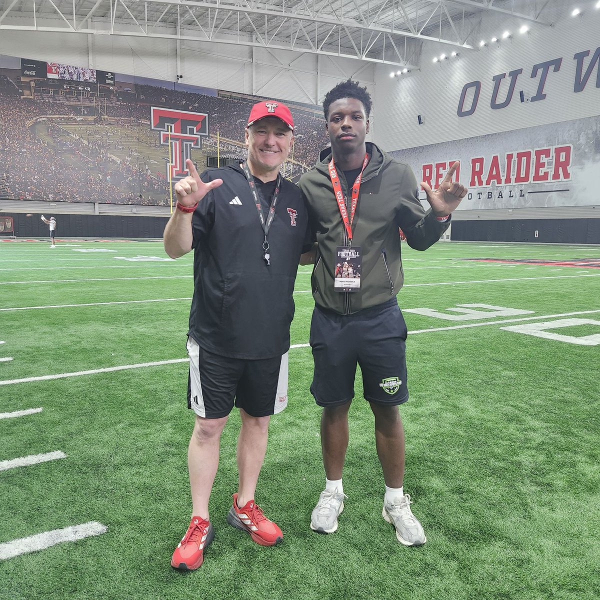 prentice1of1's tweet image. Lubbock, TX! When they said everything is bigger in Texas - @TexasTechFB took it literally. Thank you for an incredible spring practice visit. Truly impressive! #wow @CoachRGreene - I appreciate you for the invite and the opportunity to witness what Red Raider football is all