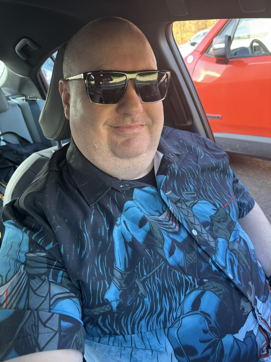 Happy Saturday folks.  <a href="/Steelcitycon/">Steel City Con</a>  day 2.  Short day. Then trip home  have a great weekend all. 👊🏼🙏🏼🤘🏻🫡👍🏼👋🍻💪🏼🔥