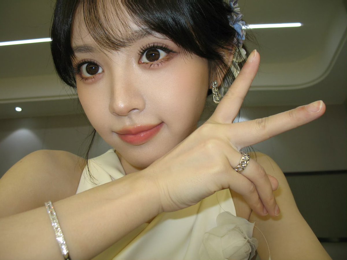 Bloom with 曦薇 tweet media