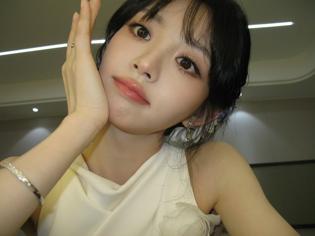 Bloom with 曦薇 tweet media