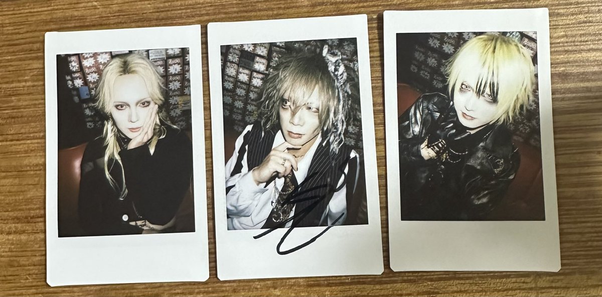 とりひき tweet media