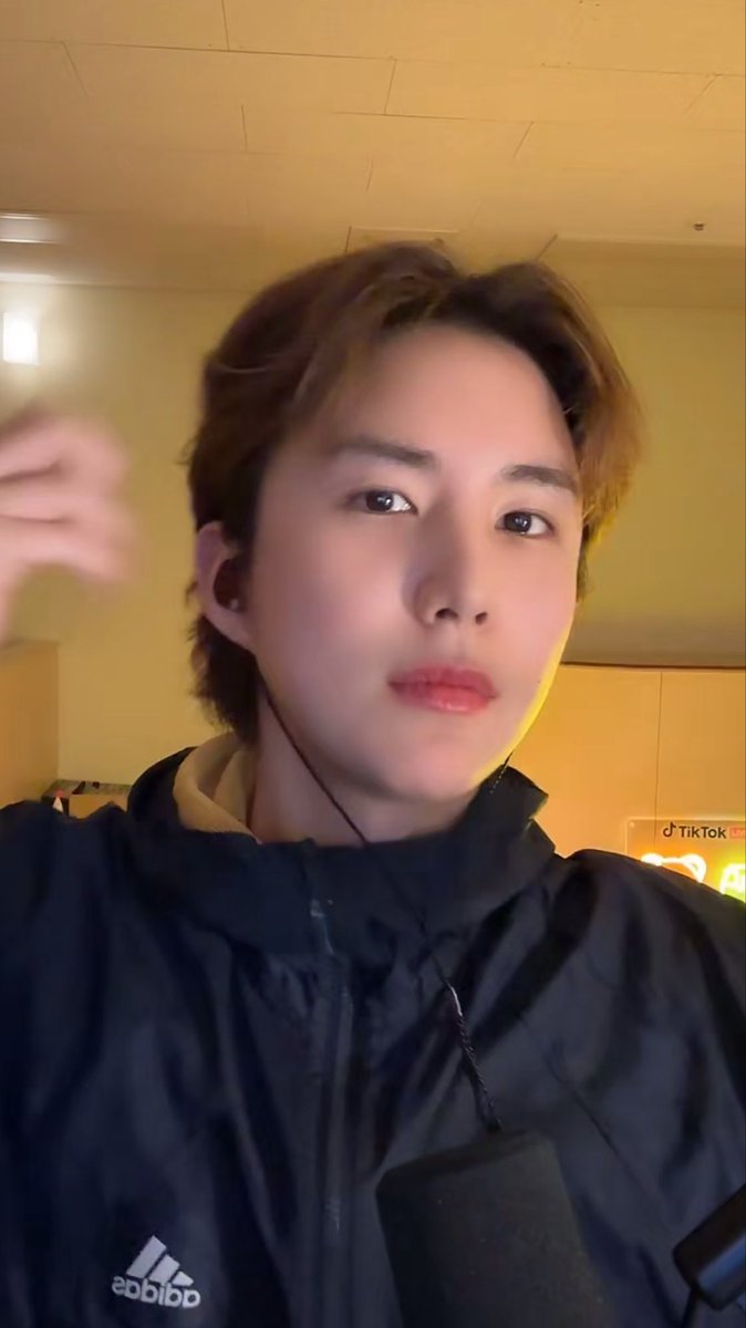 Super Wow 슈퍼 와우🐻🍯 tweet media