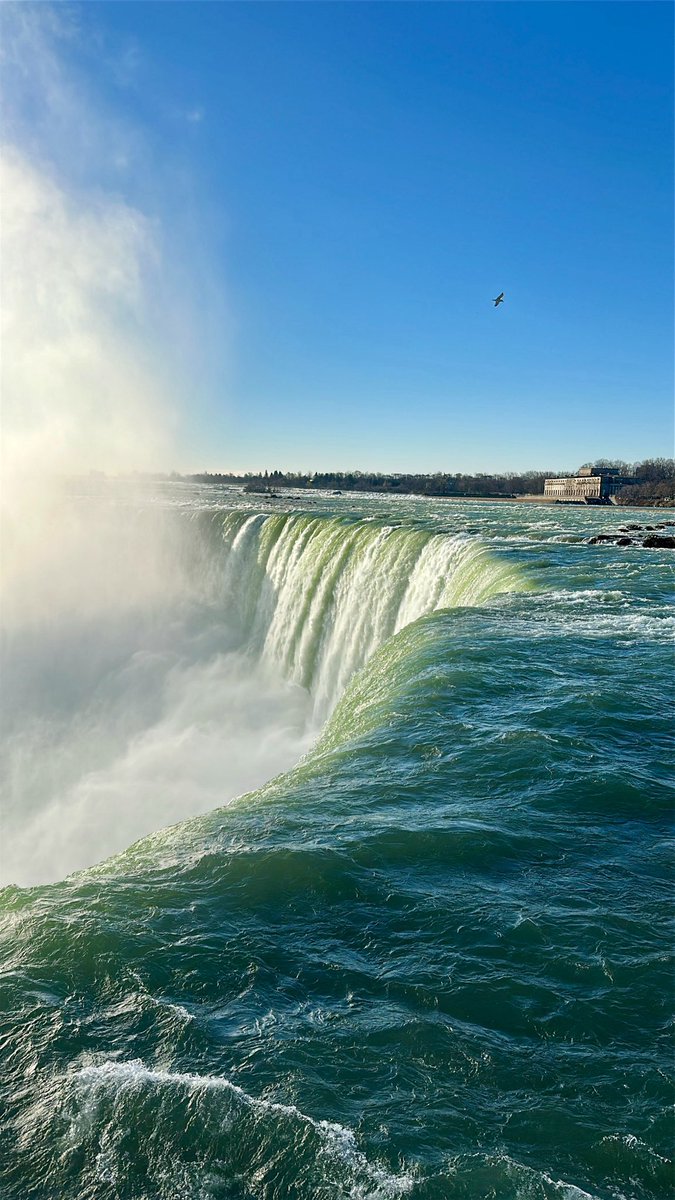 briangarrett's tweet image. What an incredible morning it’s been at Niagara Falls here in Ontario Canada made sure I got up early for the sunrise and I was able to capture some great shots I really like it here thanks everyone for the tips I’ll definitely come back here’s a few pictures from today so far 🙏
