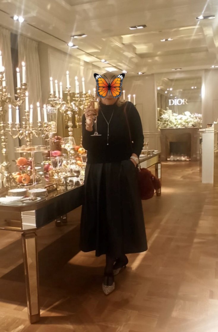 AnabElla Lee 🦋 ( Ella Lee) tweet media