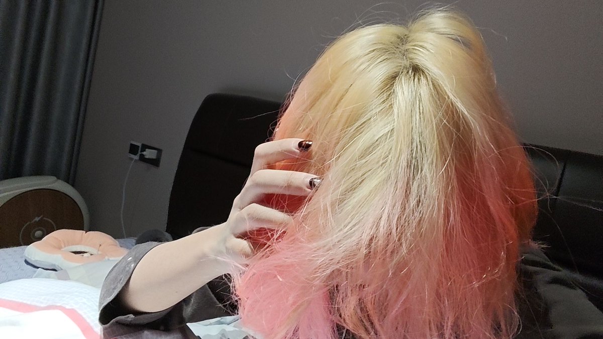 fei tweet media