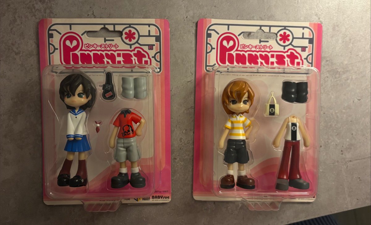 توووووووني tweet media