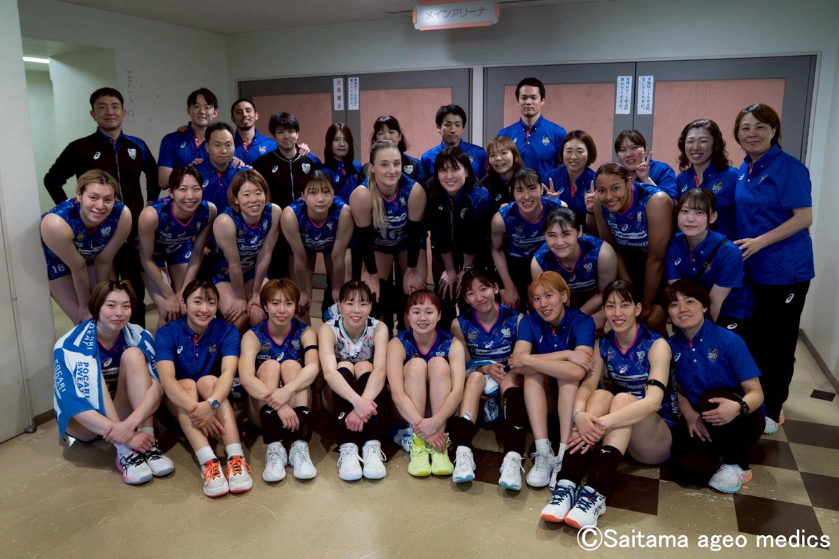 Saitama_AMG's tweet photo. 2025-26 大同生命SV.LEAGUE WOMEN CHAMPIONSHIPはクォーターファイナルで敗れ、今シーズンの全試合を終えました。

全46試合を最後まで一丸となりともに戦ってくださった皆様、本当にありがとうございました！

最後まで皆様の声援が、背中を押してくれていました。
また来シーズン、さらにパワーアップした姿をお見せできるよう精進して参ります。

今後とも埼玉上尾メディックスへのご支援、ご声援の程
よろしくお願いいたします❤️‍🔥

#埼玉上尾メディックス #大同生命SVリーグ
#SVリーグ #バレーボール
#川村建設工業 #埼玉りそな銀行 
#武蔵野銀行 #アイダ設計