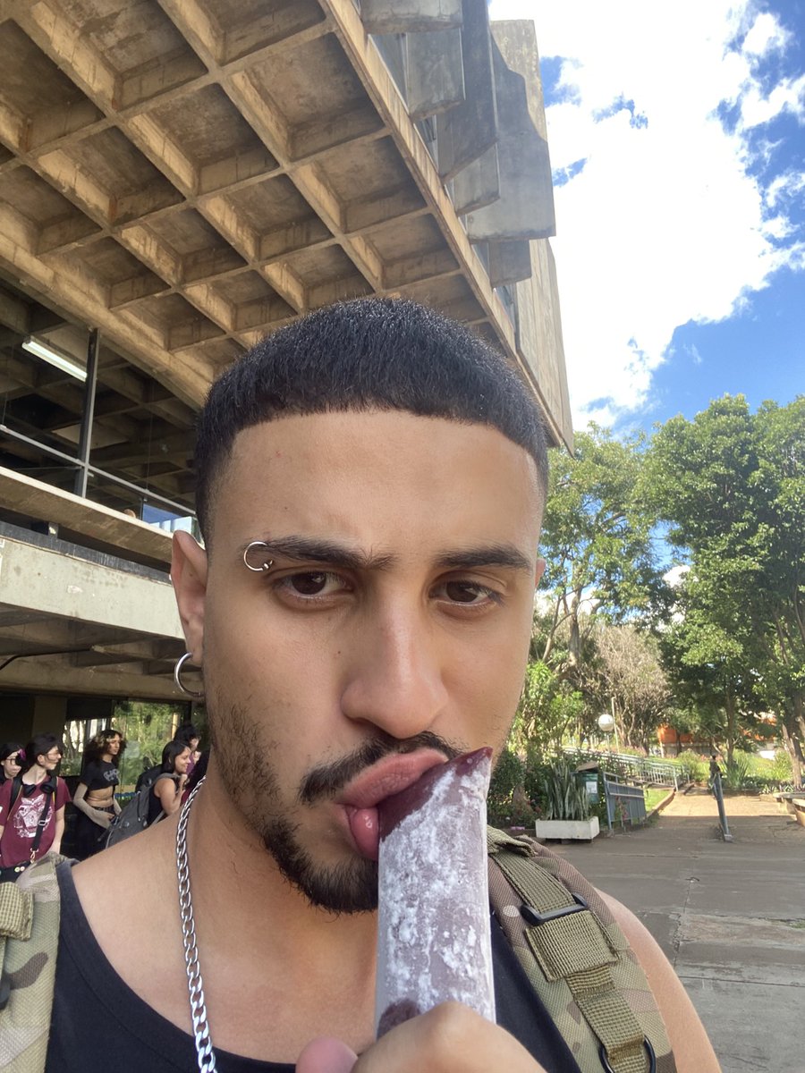 protótipo hegeliano dialético pós-moderno tweet media